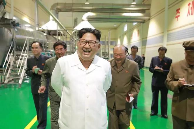人日常三餐都吃些啥？米饭、泡菜、大酱汤PG电子游戏麻将胡了在金正恩治理下朝鲜(图7)
