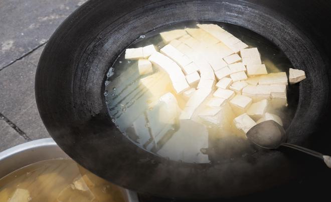 “一线城市”生活松弛人均自来熟PG电子麻将胡了中国最不卷的(图10) “一线城市”生活松弛人均自来熟PG电子麻将胡了中国最不卷的(图10)