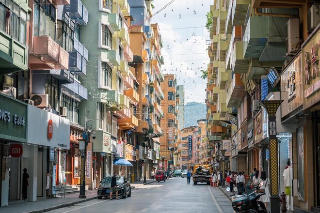 “一线城市”生活松弛人均自来熟PG电子麻将胡了中国最不卷的(图14) “一线城市”生活松弛人均自来熟PG电子麻将胡了中国最不卷的(图14)