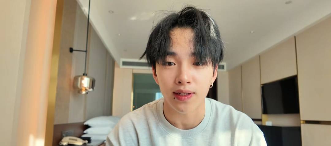 重庆老家岳父岳母罕露面老家别墅典雅别致麻将胡了试玩模拟器王中磊携儿子陪老婆回(图4) 重庆老家岳父岳母罕露面老家别墅典雅别致麻将胡了试玩模拟器王中磊携儿子陪老婆回(图4)